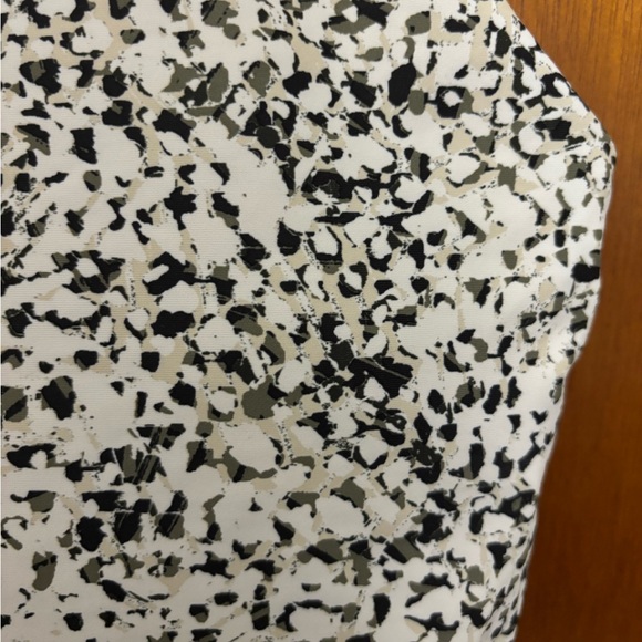 old navy tank top - Picture 2 of 5